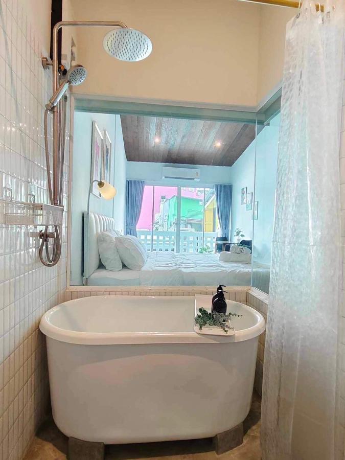 Mr Black & Ms White -Self Check In Accommodation Банкок Екстериор снимка